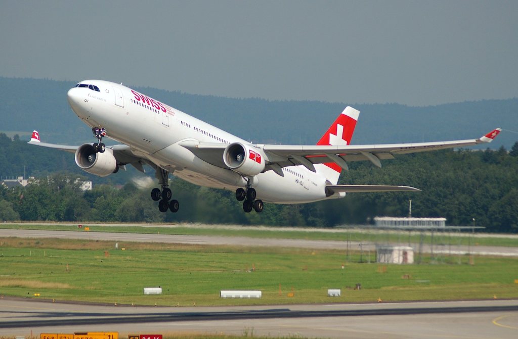 Swiss Airbus A330-223; HB-IQJ@ZRH;20.07.2007/479ar par Aero Icarus sous (CC BY-SA 2.0) https://www.flickr.com/photos/aero_icarus/4300566613/ https://creativecommons.org/licenses/by-sa/2.0/